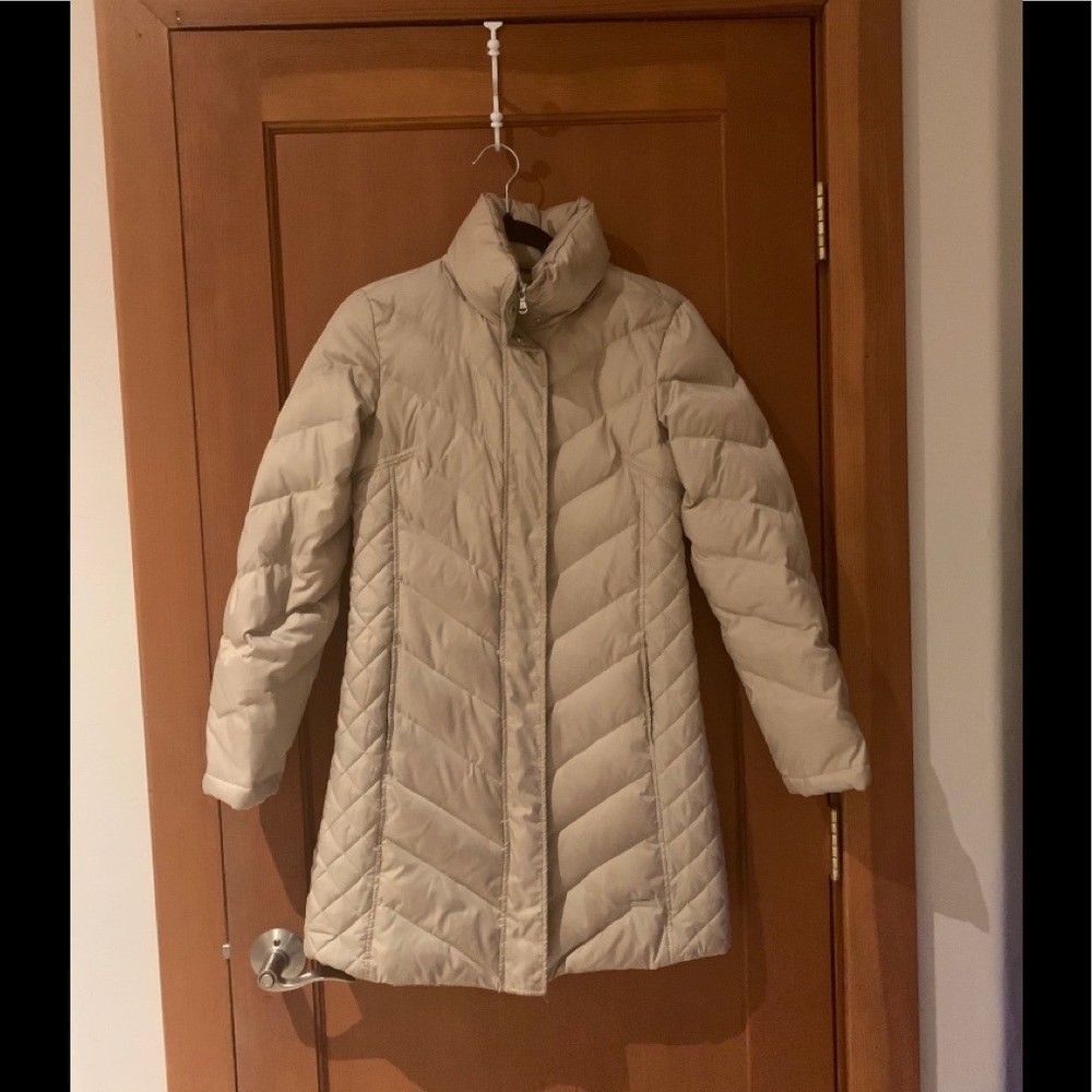 Kenneth Cole Used Jacket/Coat, Knee length, Zip & Snap.   Make an Offer!